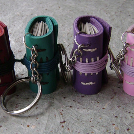 miniature journal key chains key_chains_1.jpg